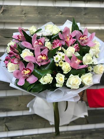 Букет цветов из: Розы и Хризантемы в Прокопьевске