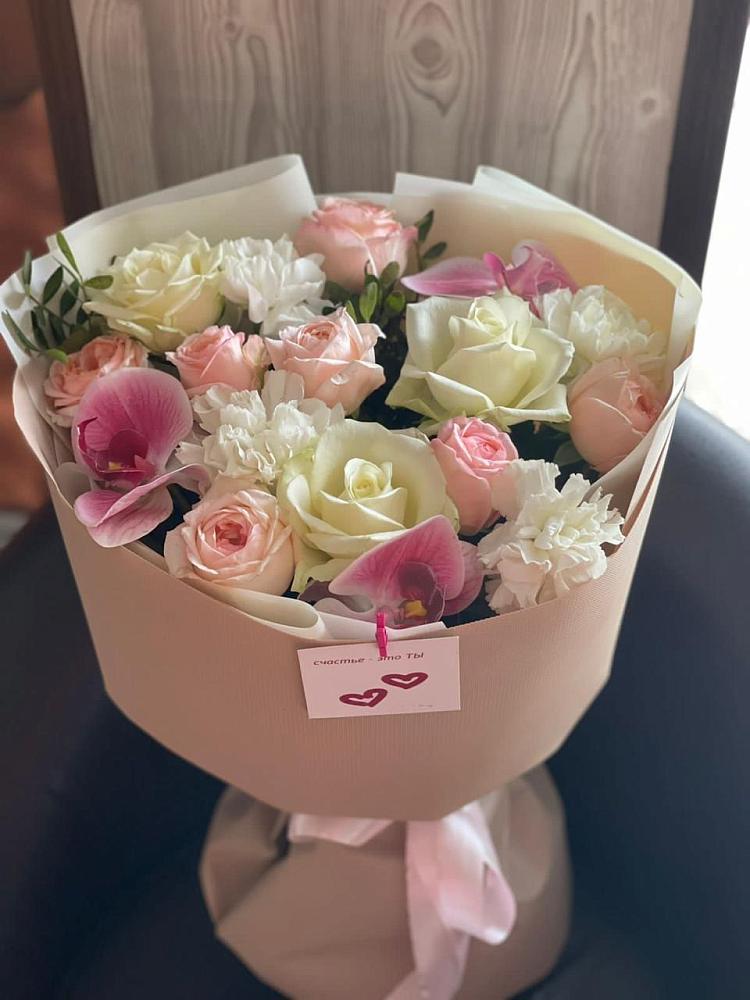 Букет цветов из: Орхидеи, Розы и Гвоздики в Прокопьевске