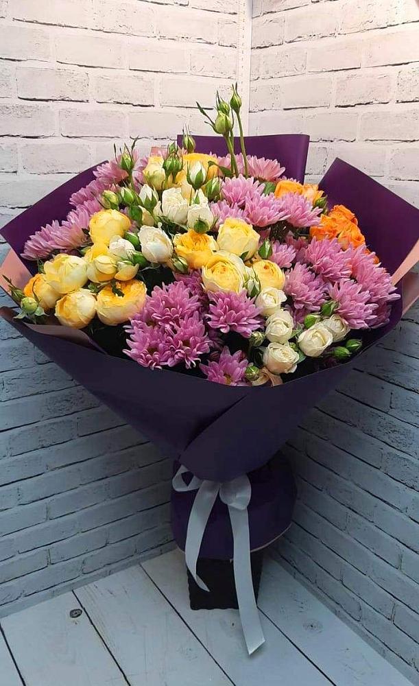 Букет цветов из: Хризантемы и Розы в Прокопьевске