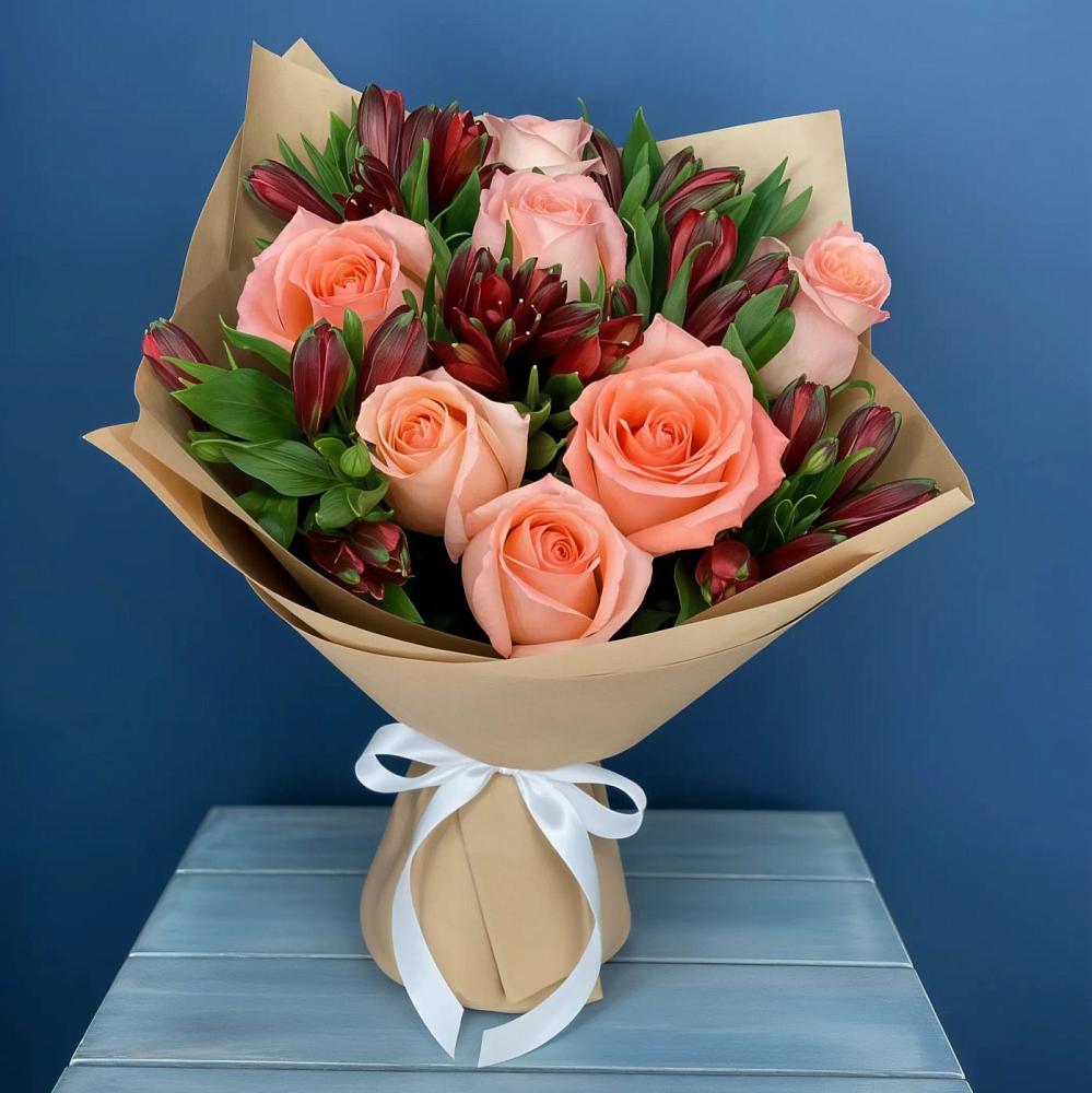 Букет цветов из: Розы и Альстромерии в Прокопьевске