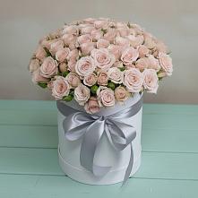 Цветочная композиция из Розы в шляпной коробке в Прокопьевске