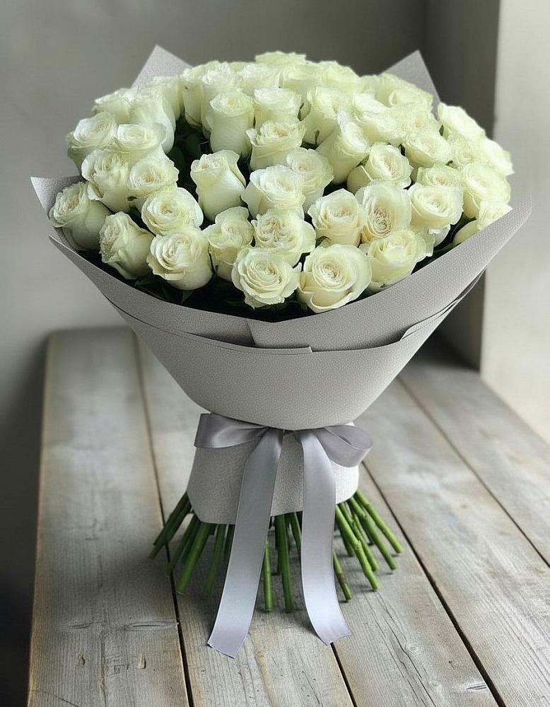 Букет 35 Белых роз в Прокопьевске