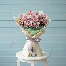 Букет цветов из:  Орхидеи и Розы в Прокопьевске
