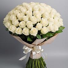 Букет 101 беля роза Белоснежка в Прокопьевске