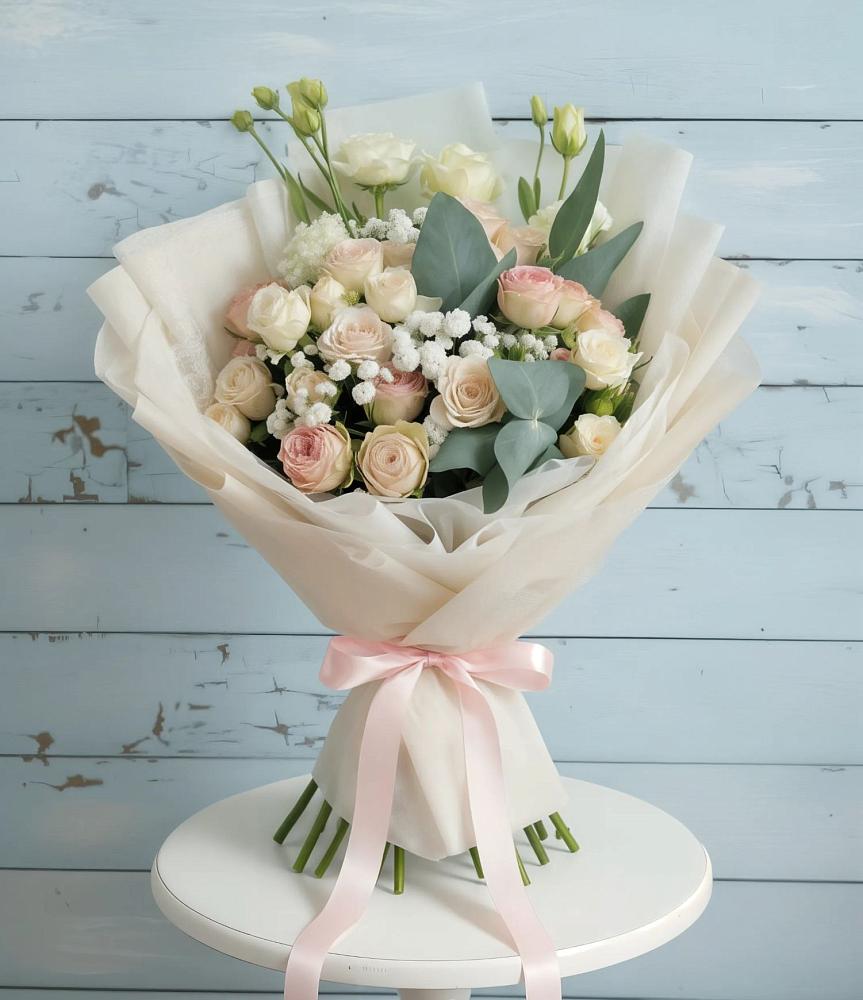 Букет цветов из: Розы и Лизиантусы в Прокопьевске