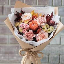 Букет цветов из:  Гвоздики, Хризантемы и Розы в Прокопьевске