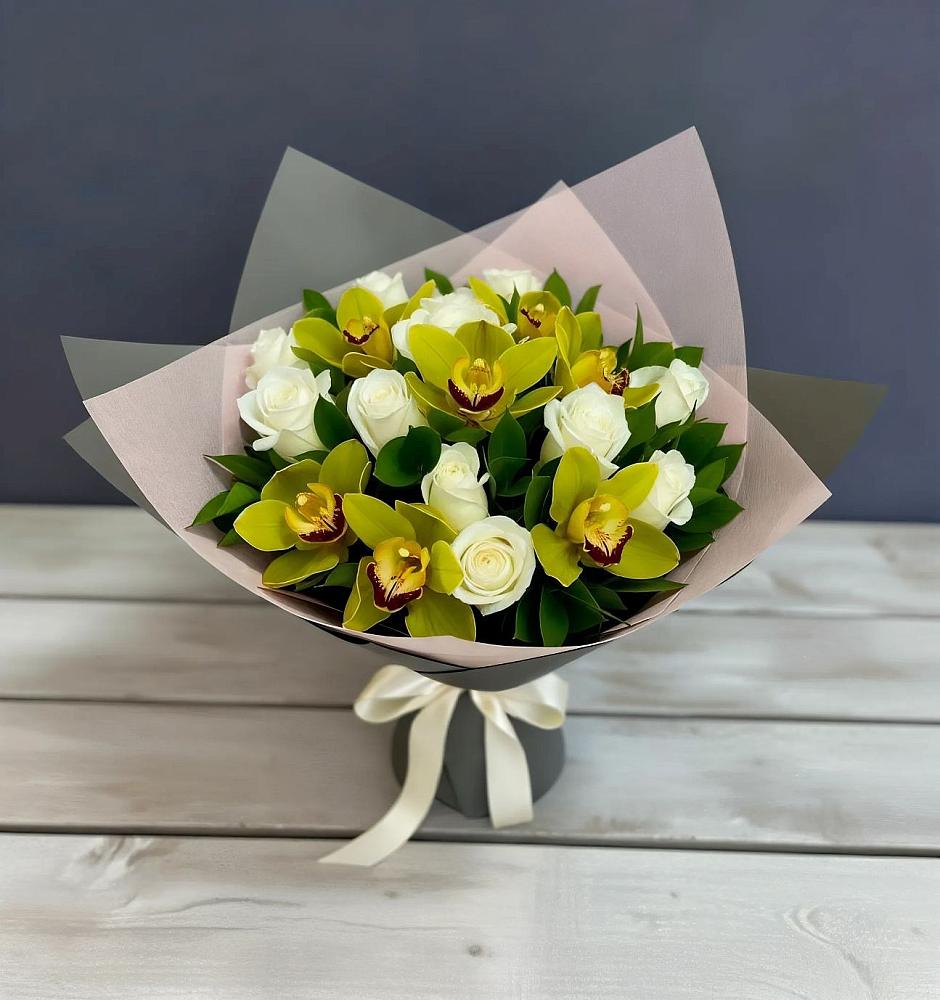 Букет цветов из: Орхидеи и Розы в Прокопьевске