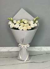 Букет цветов из:  Розы и Лизиантусы в Прокопьевске